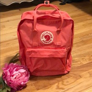 Classic Fjallraven Kanken backpack NWOT Peach Pink